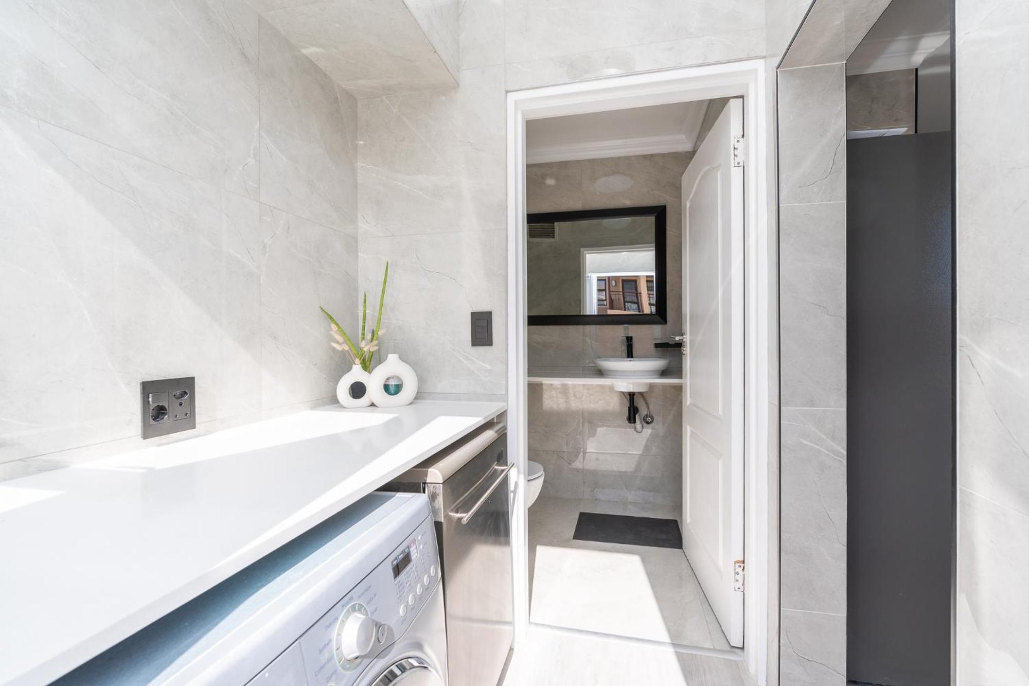 Surfside Haven, 3 Bed Townhouse Holiday home