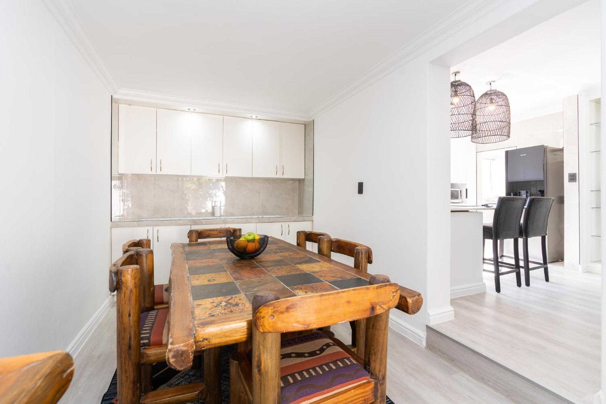 Surfside Haven, 3 Bed Townhouse Holiday home *