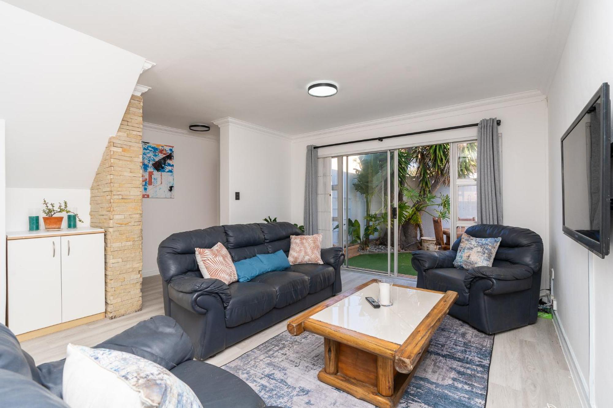 Surfside Haven, 3 Bed Townhouse Holiday home