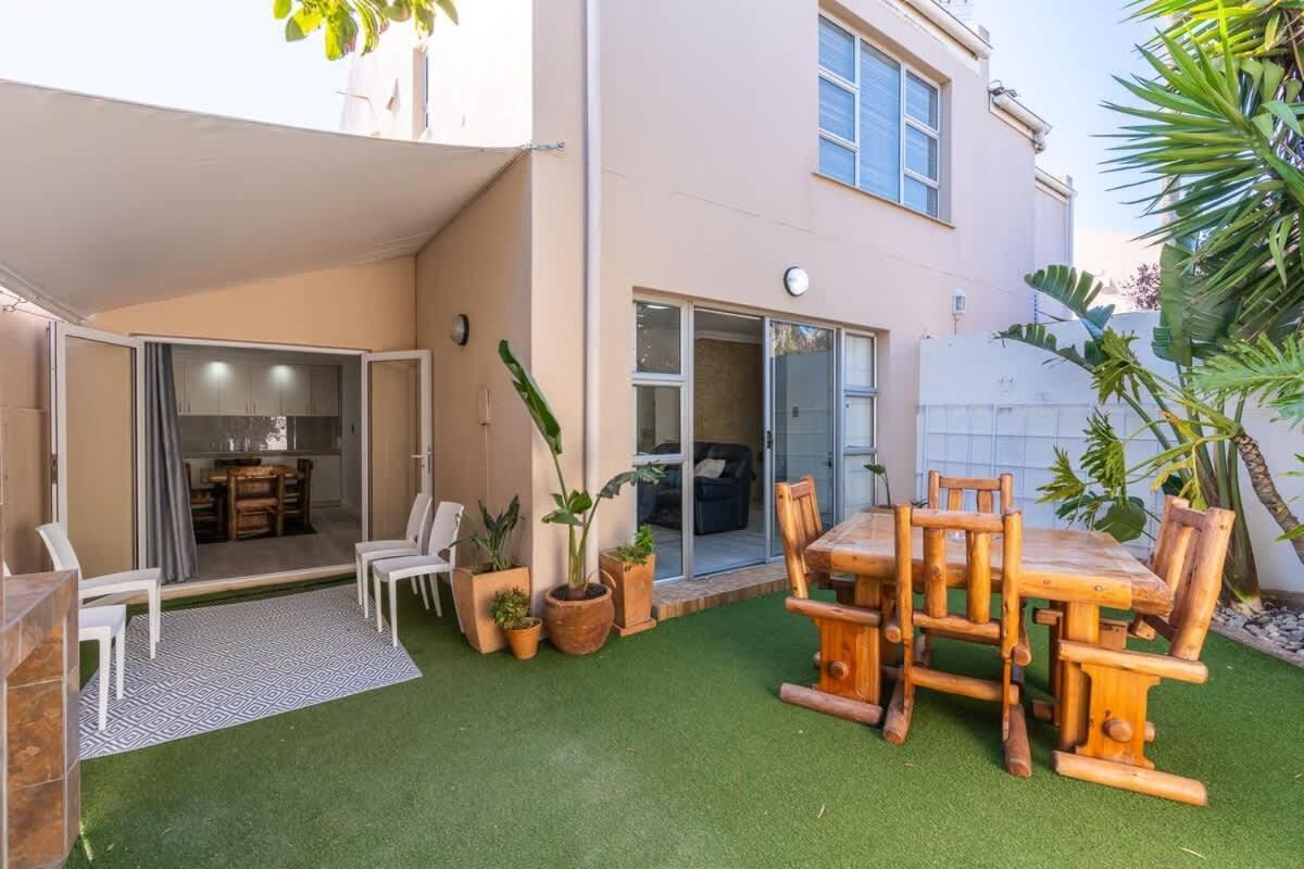 Surfside Haven, 3 Bed Townhouse *