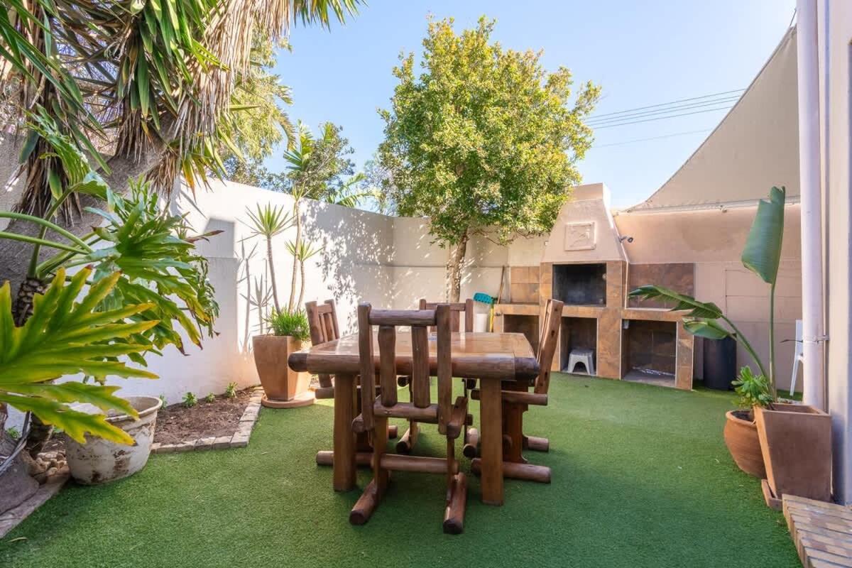 Holiday home Surfside Haven, 3 Bed Townhouse